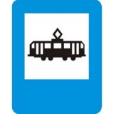 D-17 Przystanek tramwajowy. Oznacza miejsce zatrzymywania się tramwajów wykonujących odpłatny przewóz osób na regularnych liniach