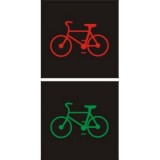 S-6 Sygnalizator z sygnałami dla rowerzystów. Sygnały świetlne dla rowerzystów oznaczają: sygnał zielony - zezwolenie na wjazd na przejazd dla rowerzystów, przy czym sygnał zielony migający oznacza, że za chwilę zapali się sygnał czerwony i rowerzysta jest obowiązany jak najszybciej opuścić przejazd; sygnał czerwony - zakaz wjazdu na przejazd